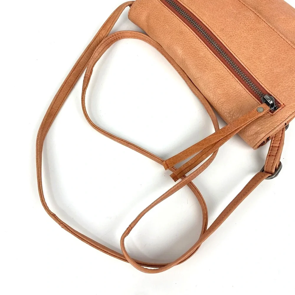 Day & Mood Leather Shoulder Bag Adjustable Strap Salmon Color Pockets Soft Fine!